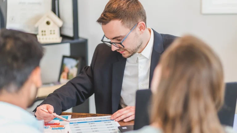 Role of a Lawyer in Real Estate Transactions for Buyers